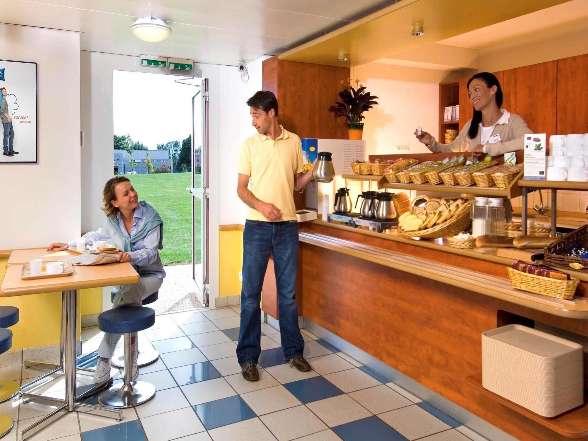 Ibis Budget Coutances Kültér fotó